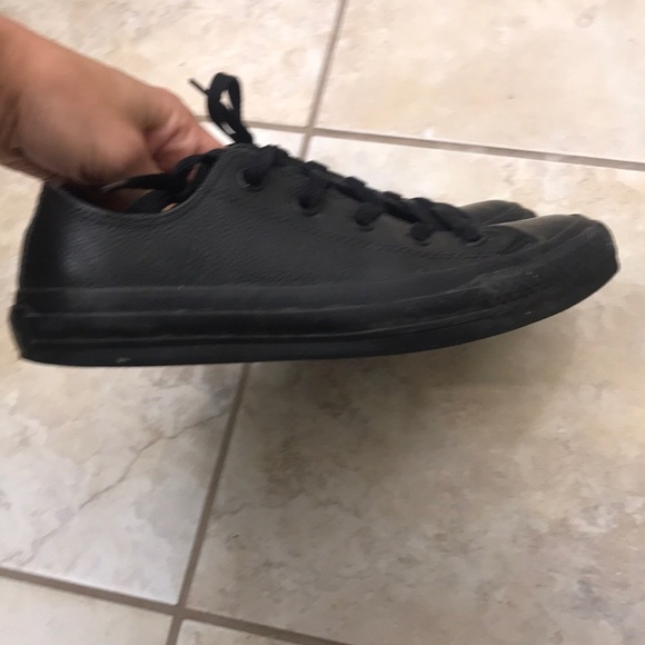 Black leather unisex Low-top converse - Picture 5 of 8